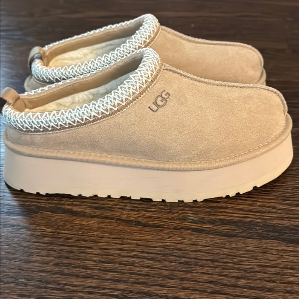 Ugg platform Tazz II